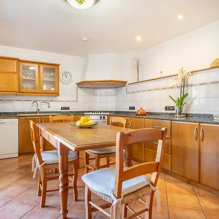 Casa Horta Den Menut *