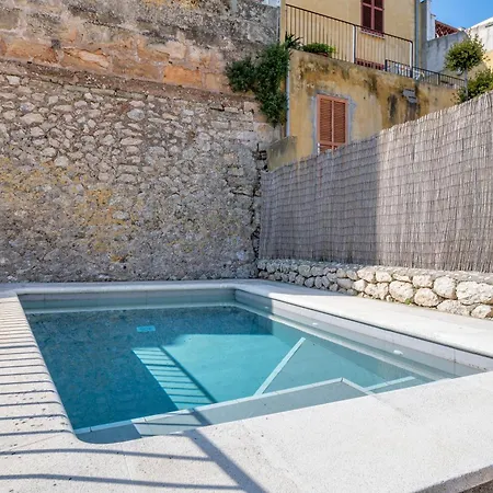 Casa Horta Den Menut בית נופש פוינסה