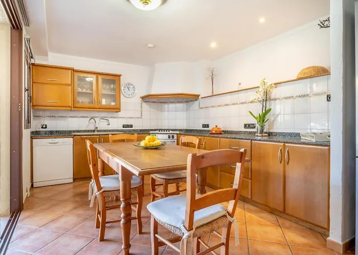 Casa Horta Den Menut