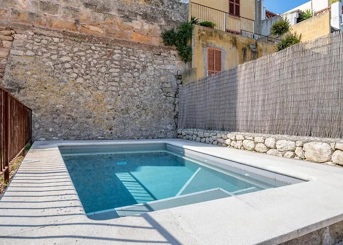 Casa Horta Den Menut Holiday home *