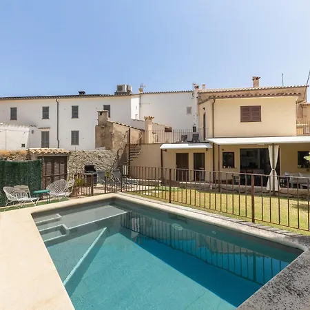 Casa Horta Den Menut