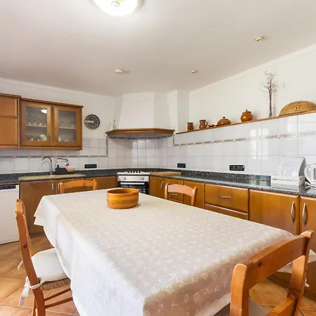 Casa Horta Den Menut